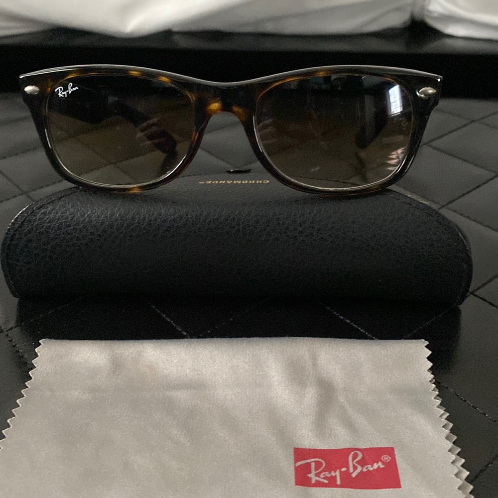 Ray Ban tortoise shell sunglasses